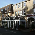 Elstead Hotel