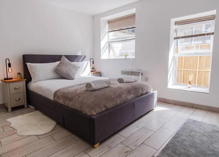 Studio ✧ High Street - Bournemouth