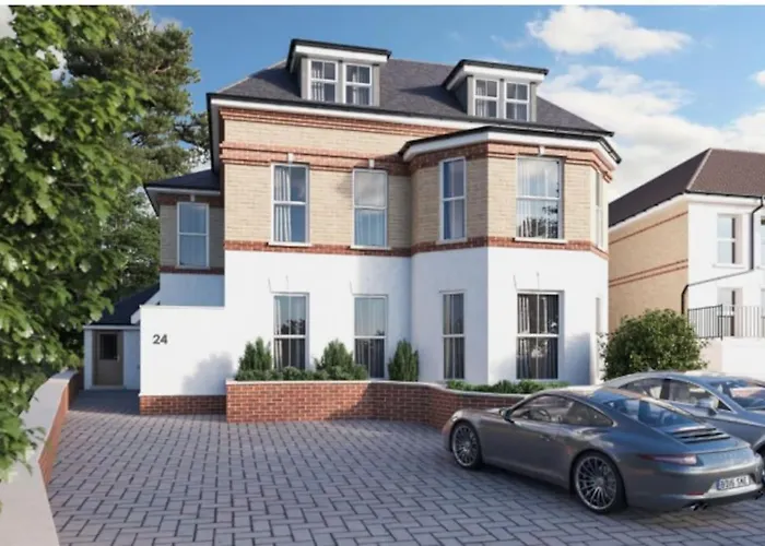 Bright, Vibrant New 1 Bedroom Town Centre Parking