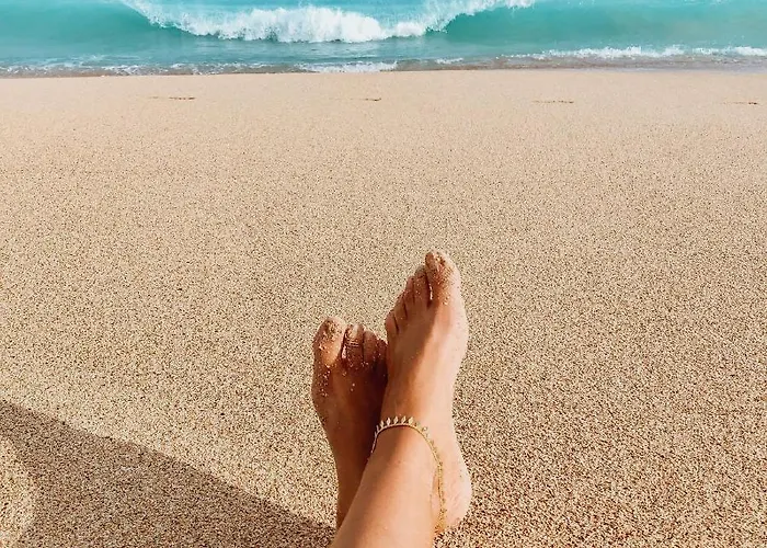 Sandy Toes