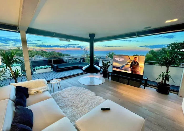 The Beach Hytte - Stunning Sea View Penthouse