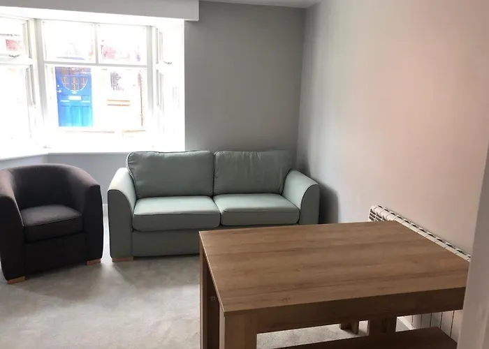 New Ground Floor 2 Bed Flat Close To The Beach