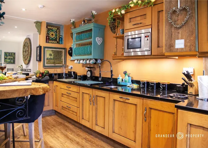 The Garden View Suite By Grandeur Property