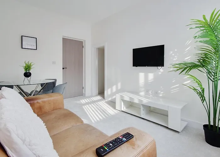 Apartment 1 Castle Lane