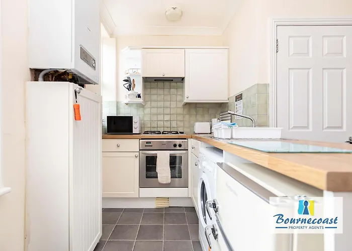Bournecoast: Short Walk To Beach And Shops - Fm746