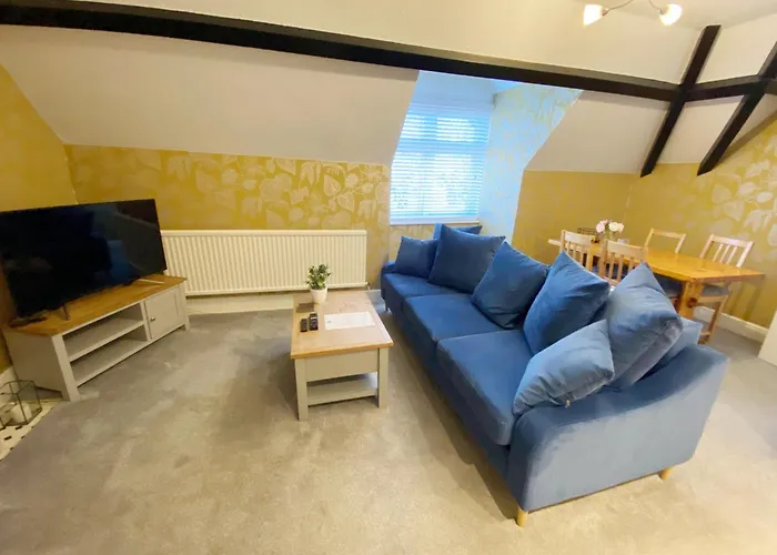 The Beach Hut - 1 Bedroom Apartment Near The Beach