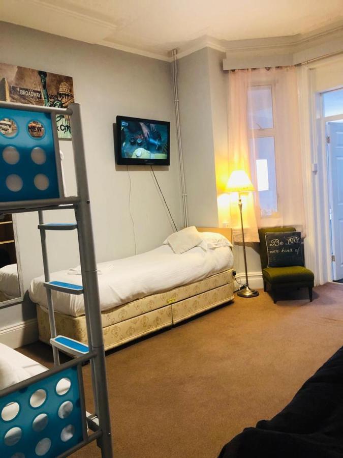 Guest house Mayfield 2*