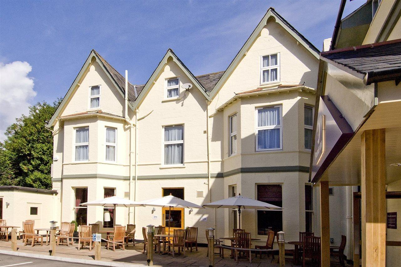 Premier East Hotel 3*