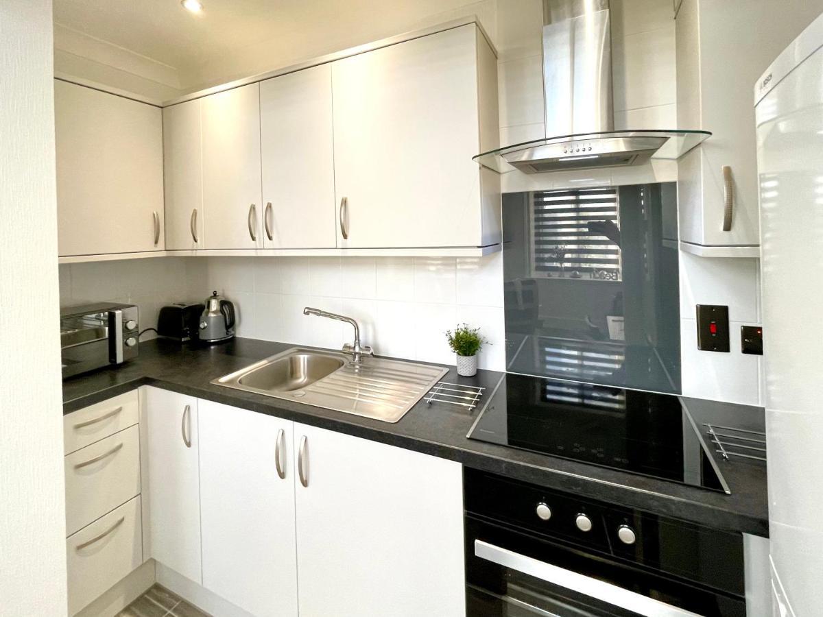 Apartment Modern Family Free Parking And Gym By Beach Bournemouth