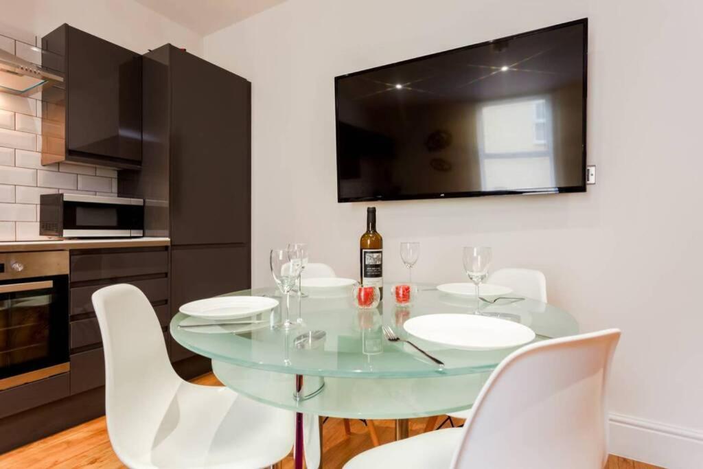 Stylish 2 Bed 2 Bath *close To And Centre With Parking* Bournemouth