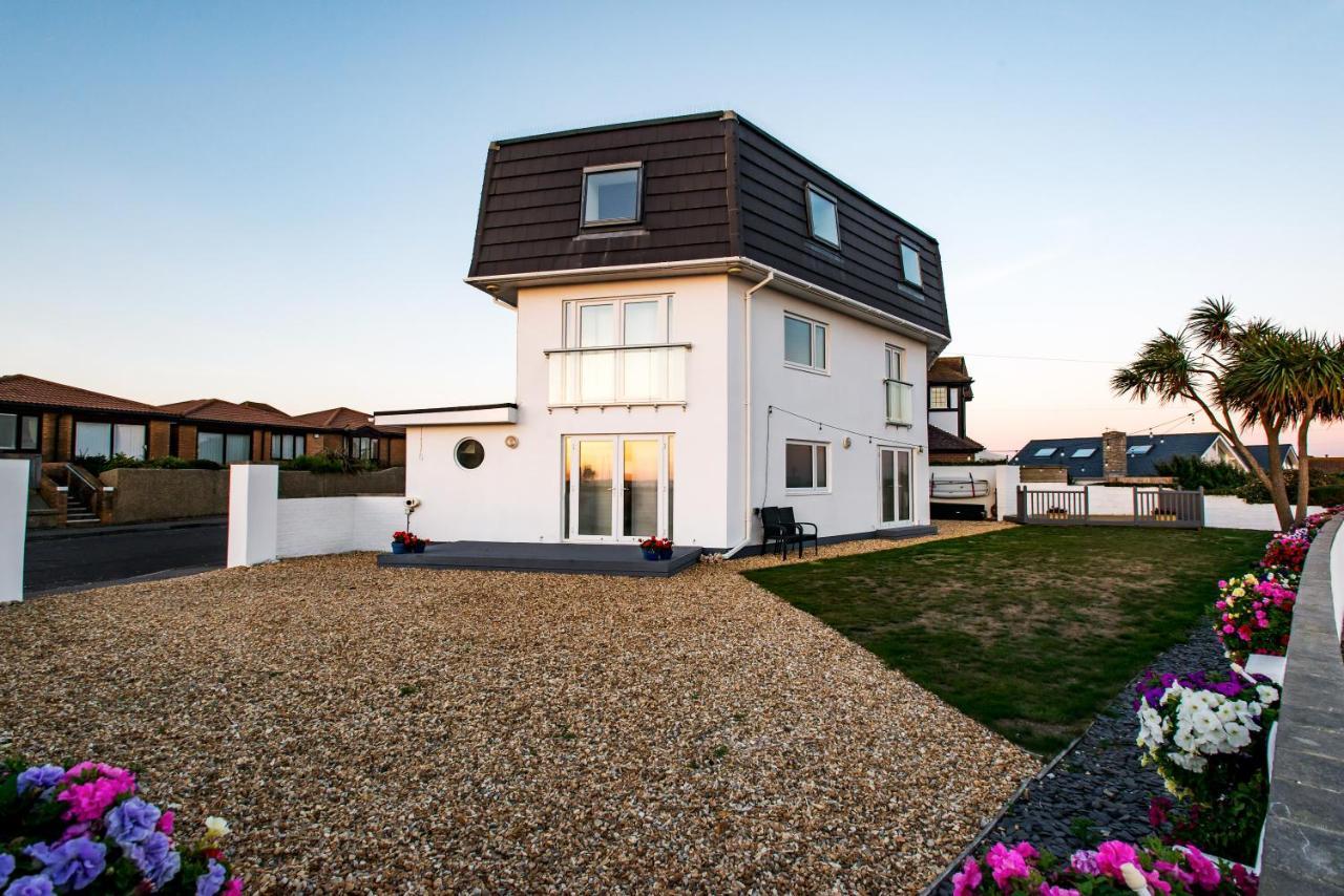 Holiday home & Sea Views *