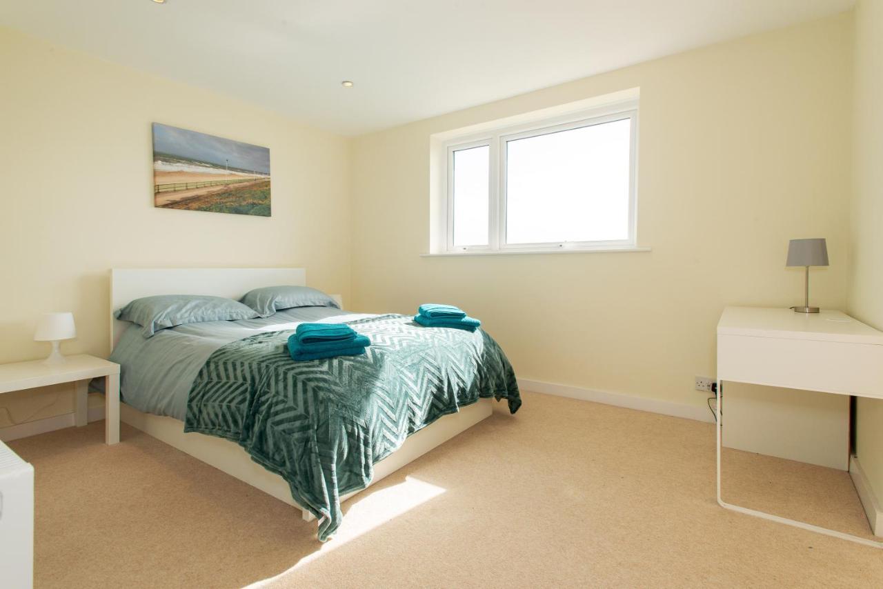 Holiday home & Sea Views *