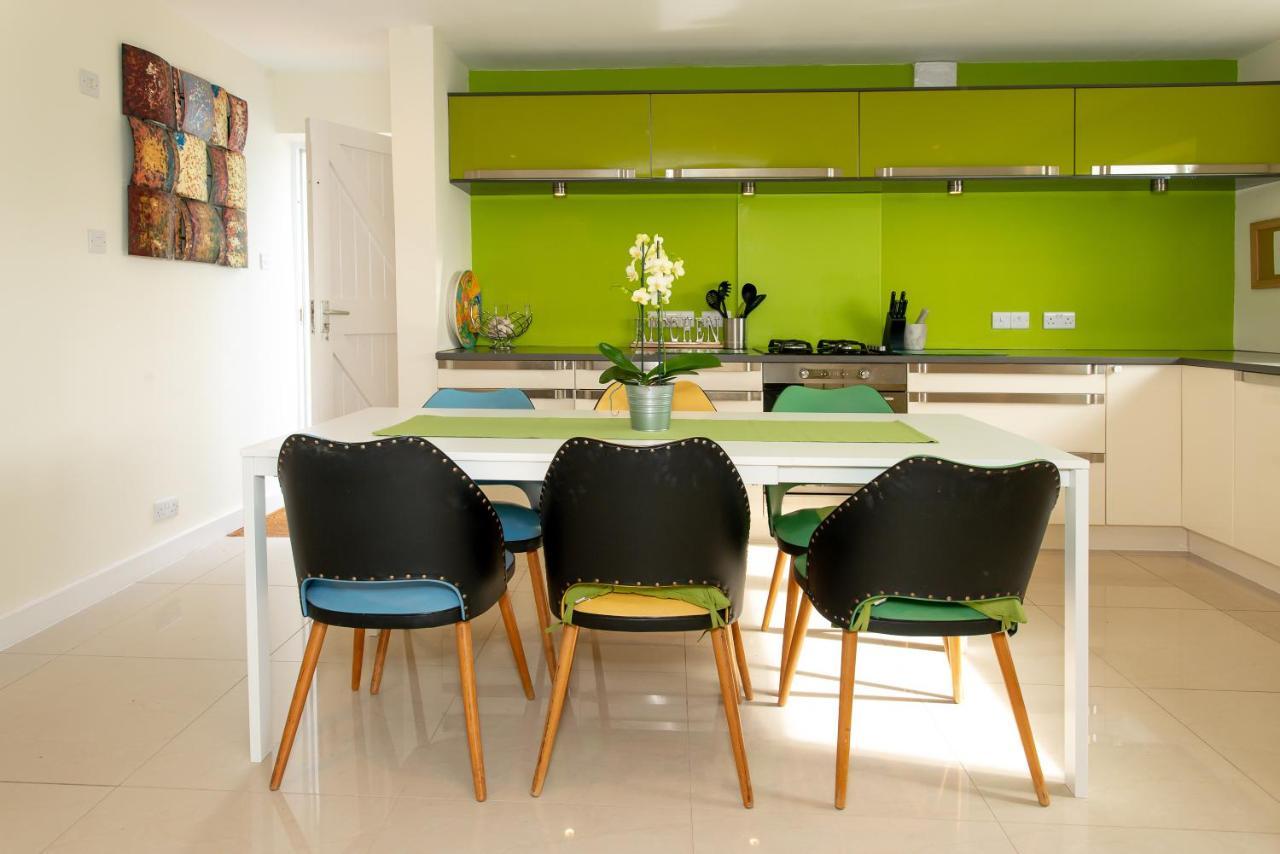 & Sea Views Holiday home *