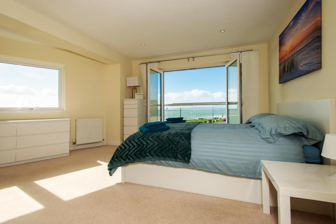 Holiday home & Sea Views *