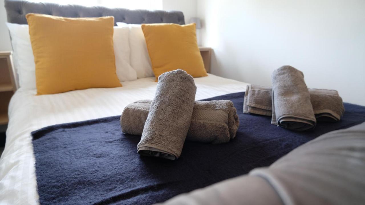 Intimate Entire Flat 9-min Walk To Boscombe