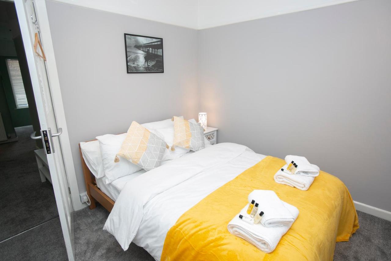 Apartment Beachside Family Oasis With Free Parking