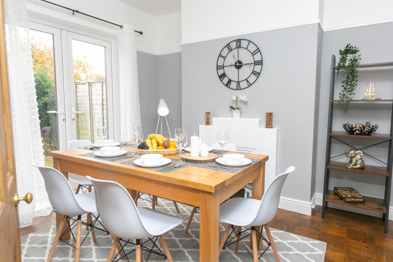 Apartment Beachside Family Oasis With Free Parking Bournemouth