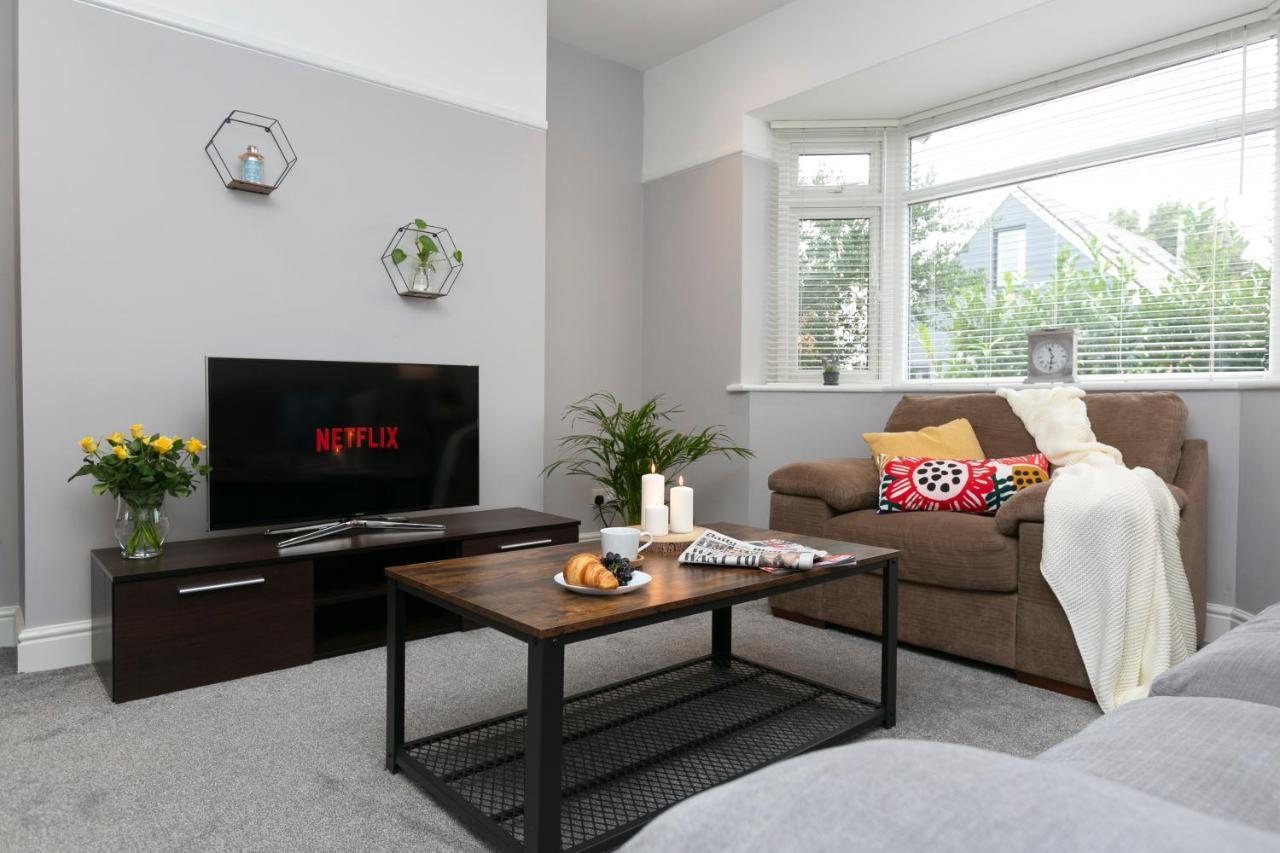 Apartment Beachside Family Oasis With Free Parking *