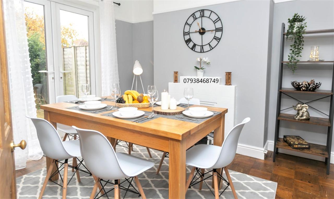 Apartment Beachside Family Oasis With Free Parking