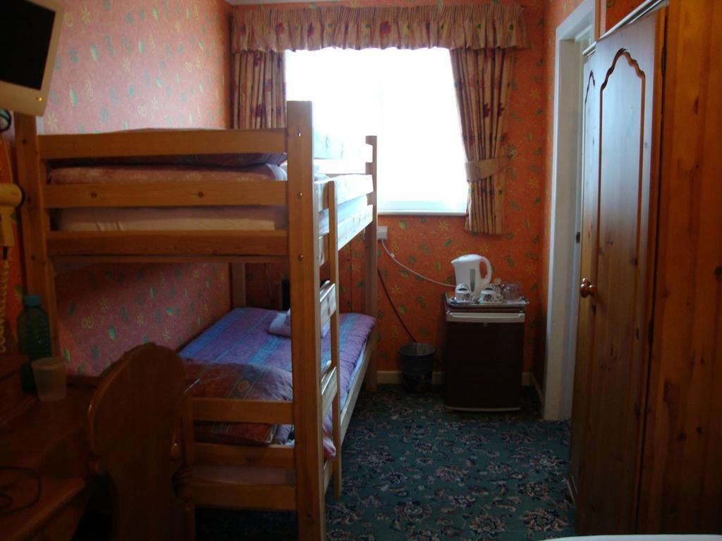 Guest house Mayfield 2*