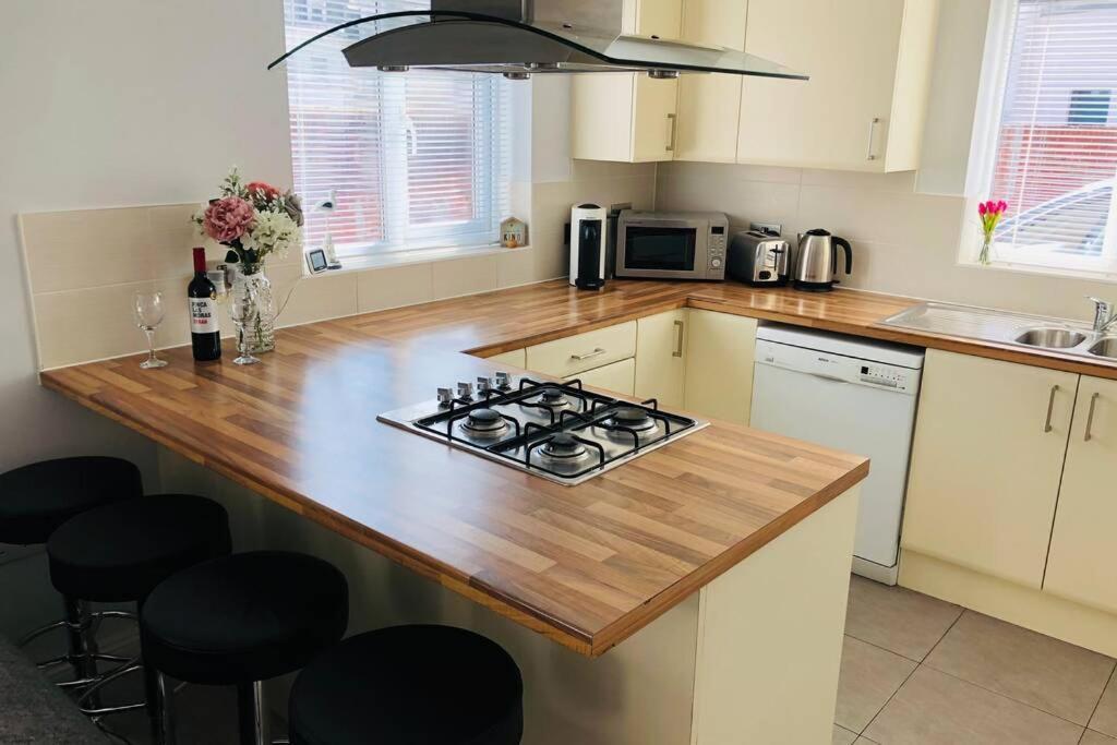 Modern House In Town Centre Bournemouth