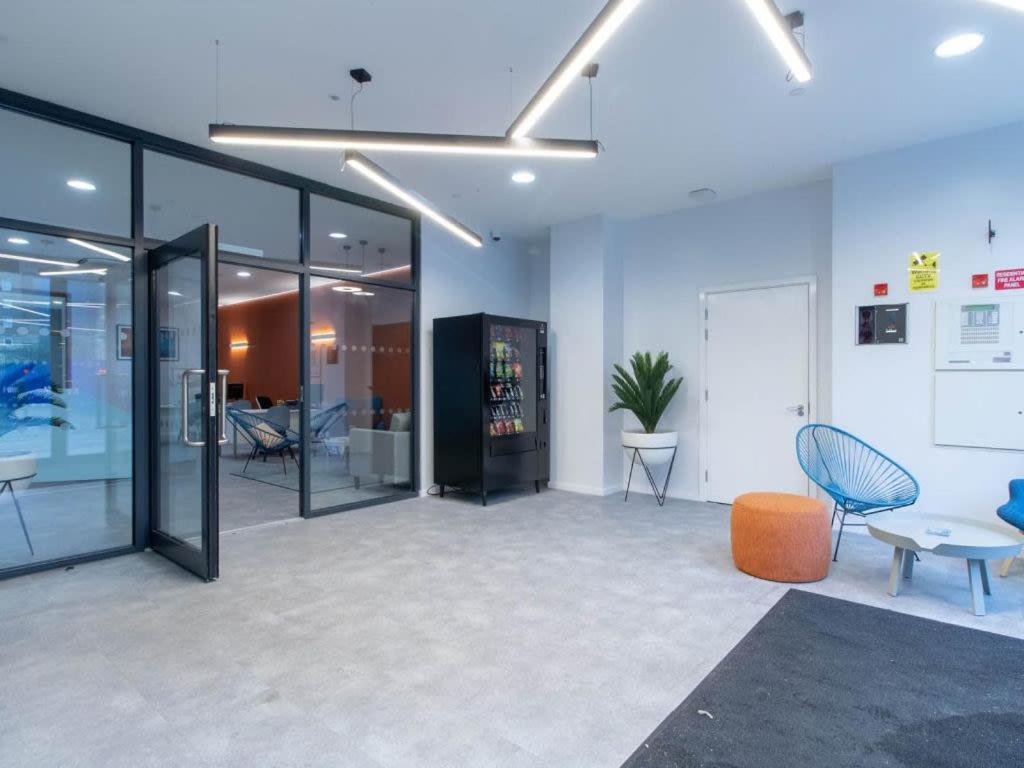 Apartment Stunning Private Ensuites At Oxford Point In Close To The Bournemouth