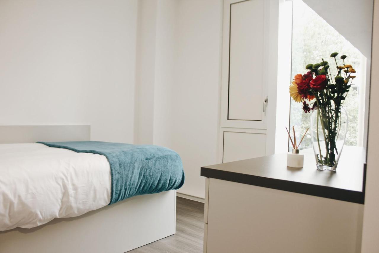 Stunning Private Ensuites At Oxford Point In Close To The *