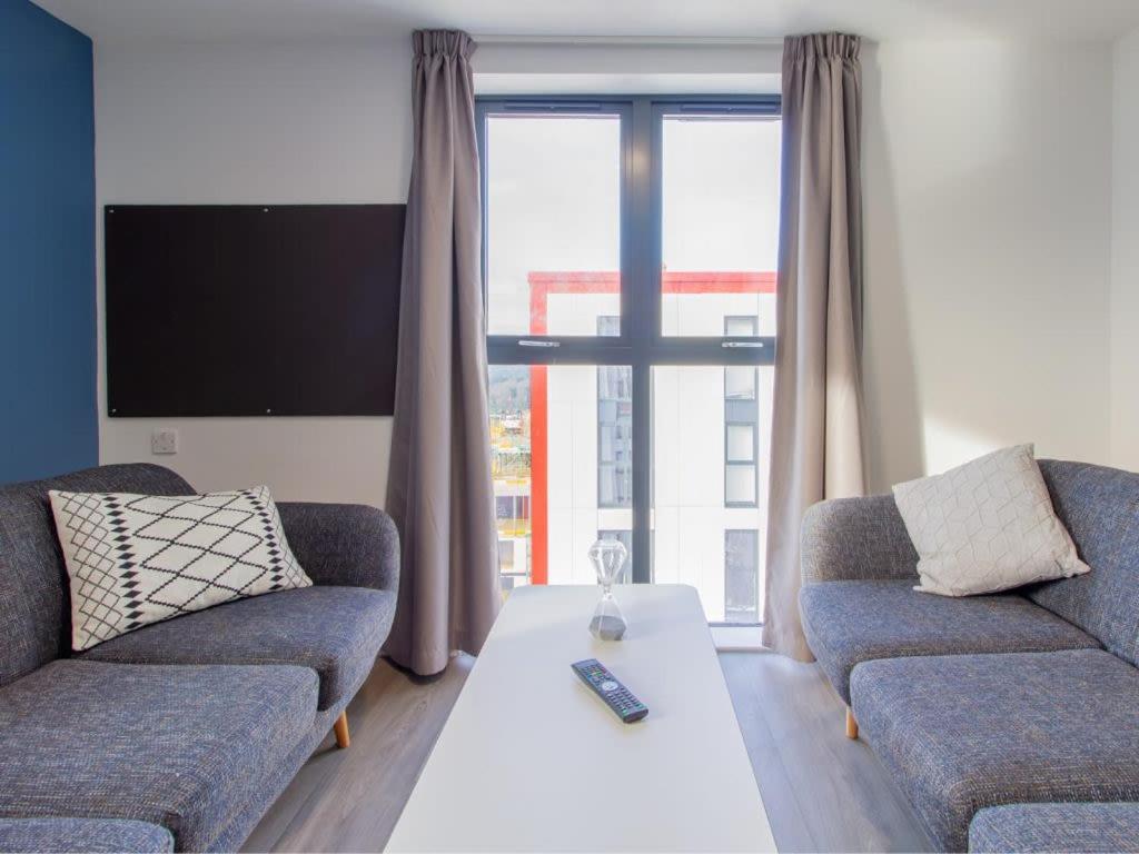 Apartment Stunning Private Ensuites At Oxford Point In Close To The *