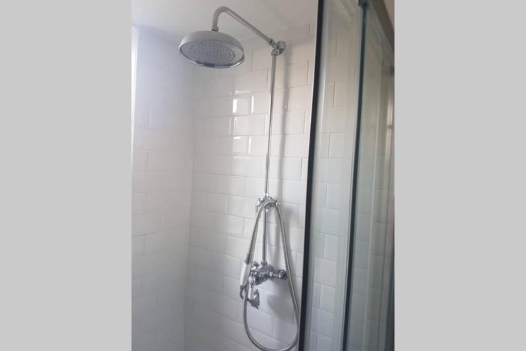 Lovely 2 Bedroom Flat Wifi Close To The * Bournemouth