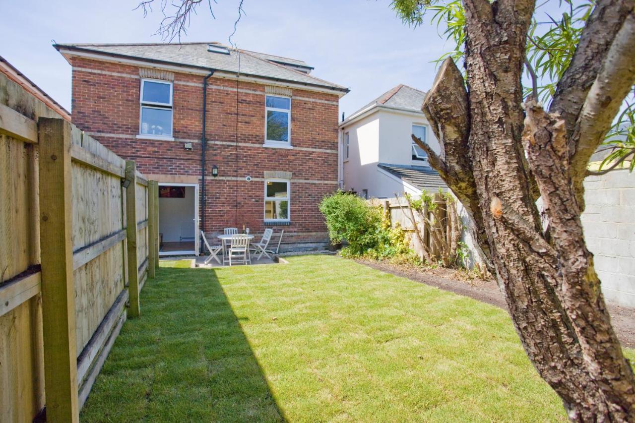Apartment Alma Apt - 2 Bedrooms - Lovely Garden And Free Parking Bournemouth