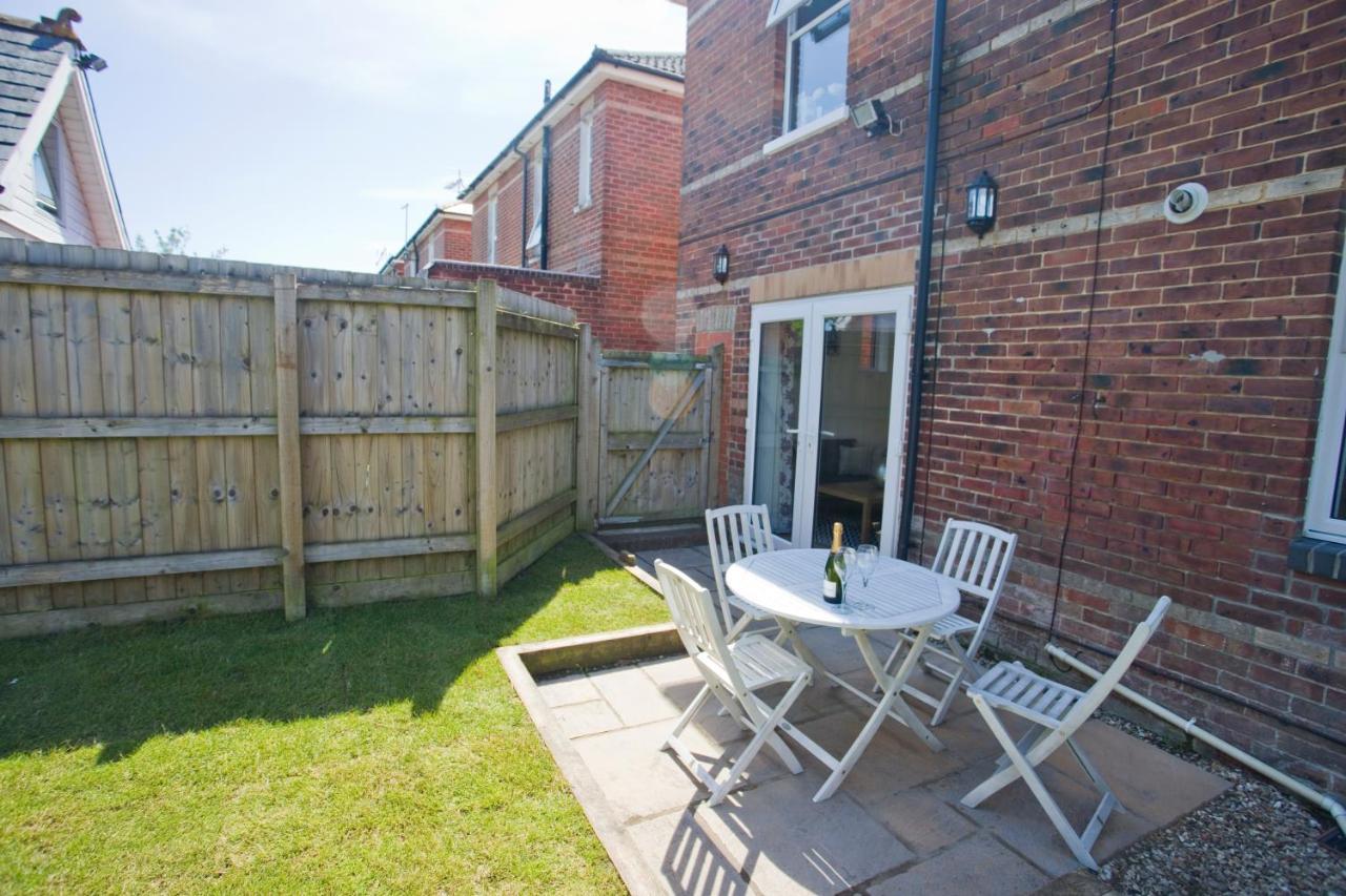 Apartment Alma Apt - 2 Bedrooms - Lovely Garden And Free Parking *