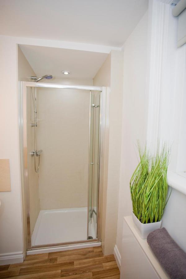 Alma Apt - 2 Bedrooms - Lovely Garden And Free Parking Apartment Bournemouth