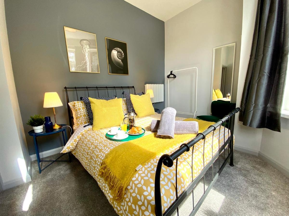 Beachside Bliss: Trendy Near Bournemouth