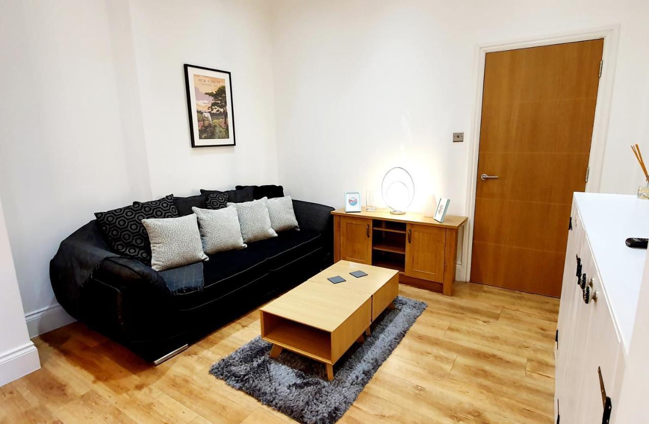 Superb 2 Beds 2 Baths New W/ Garden+patio *