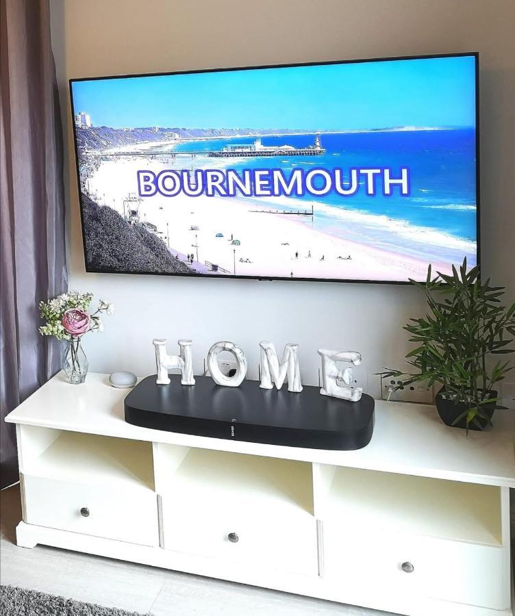 Modern House In Town Centre Holiday home Bournemouth