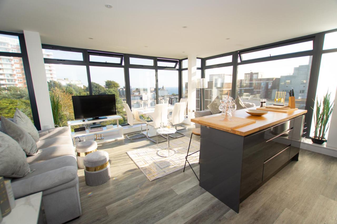 * Panoramic Penthouse With Sea & Views Apartment *