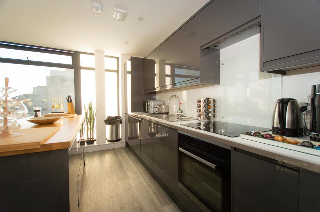 * Panoramic Penthouse With Sea & Views Apartment