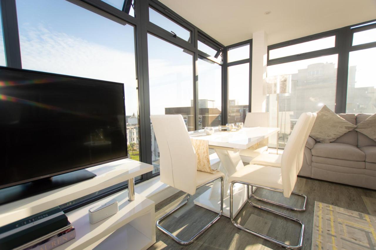 * Panoramic Penthouse With Sea & Views