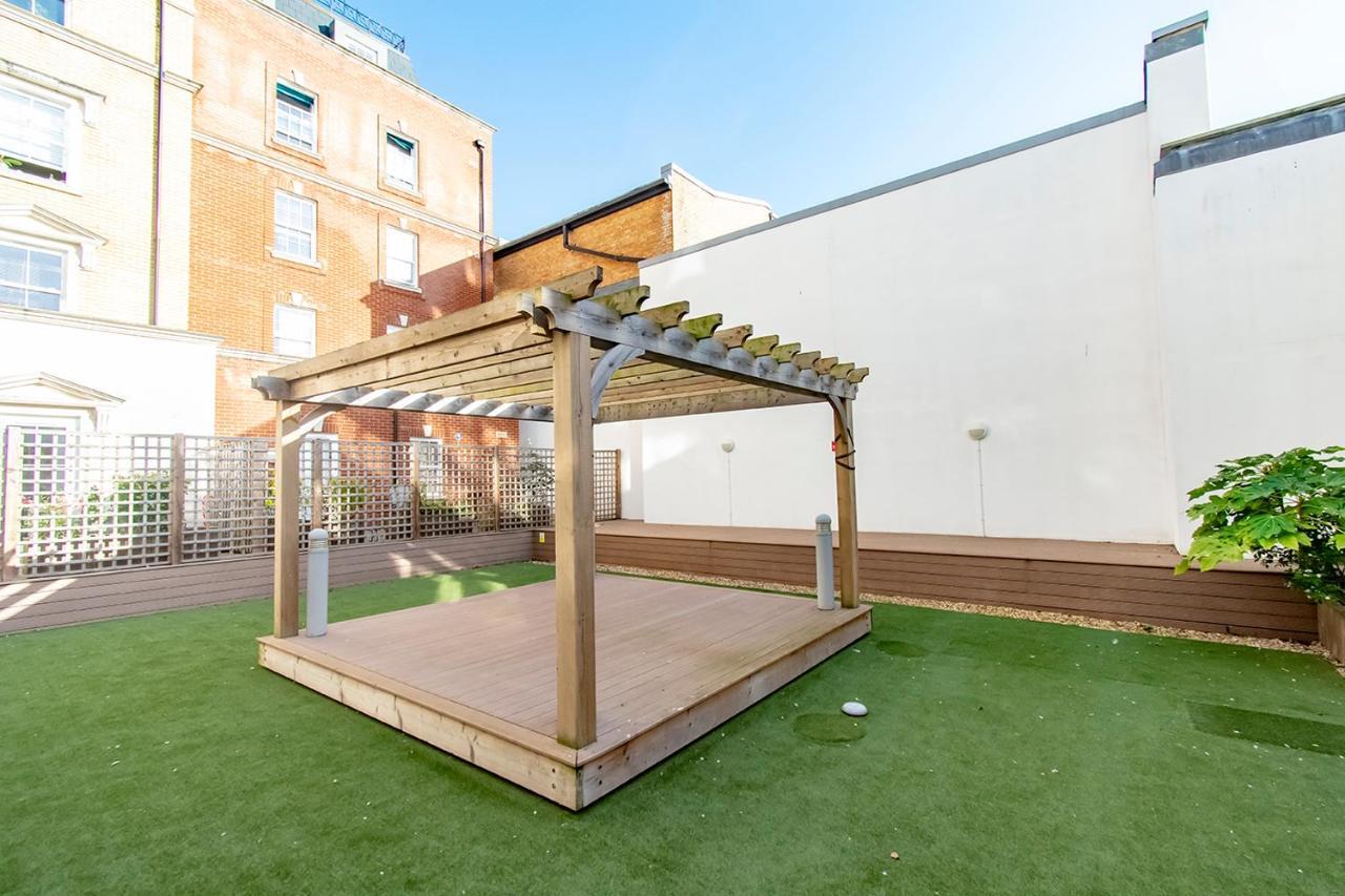 Modern 1 Bed Flat 2 Mins Walk From Restaurants Bars Clubs & Beach! Wow! Bournemouth