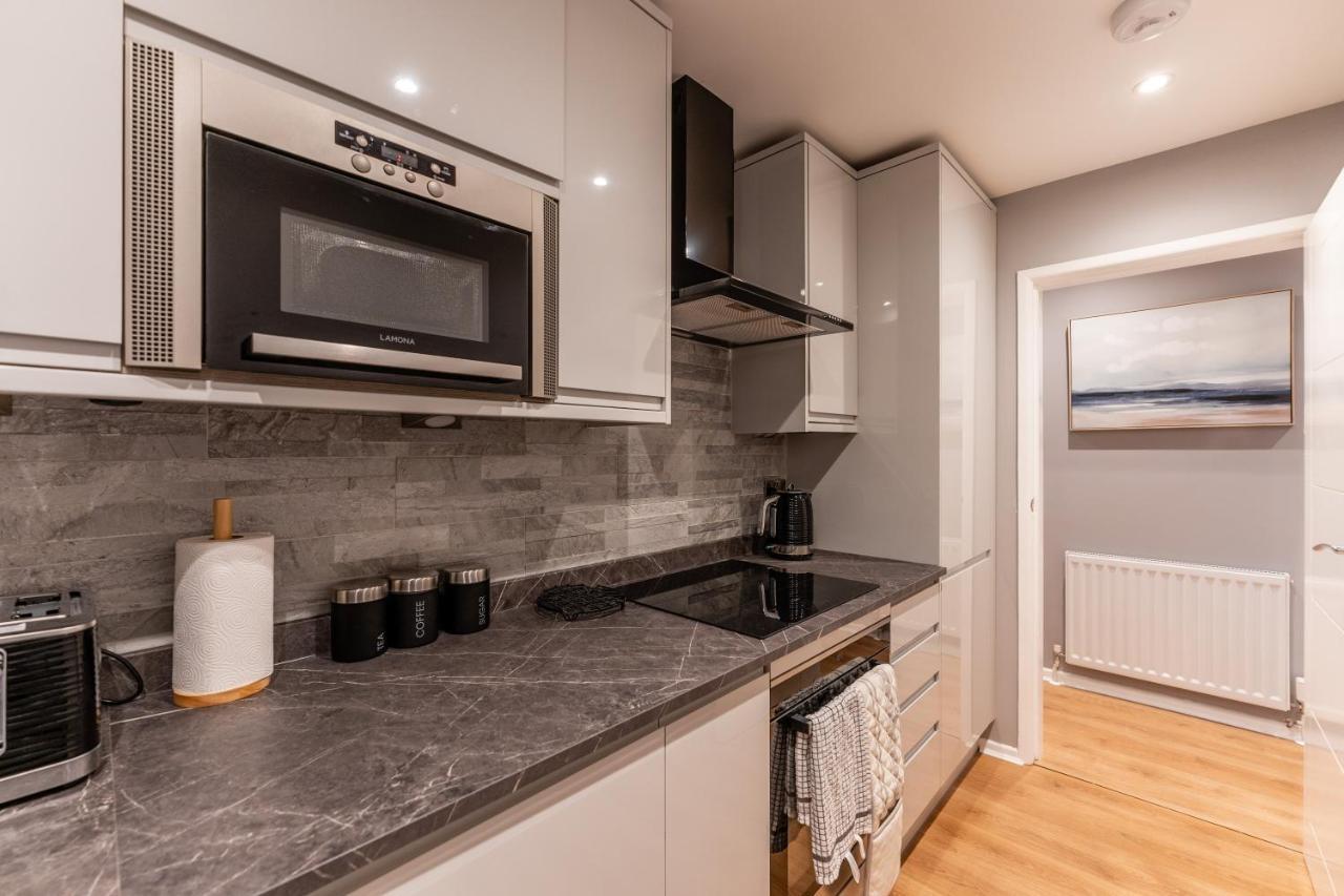 Apartment Stylish 2 Bedroom In Bournemouth, 500m From