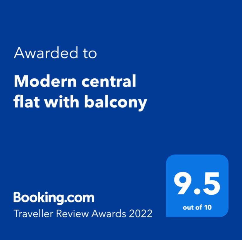 Modern Flat With Balcony & Free Parking On-site