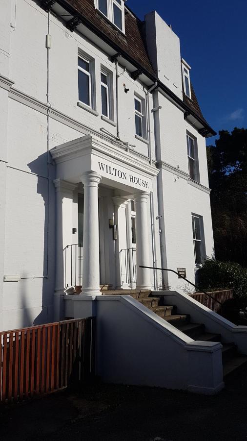 Lovely 2 Bedroom Flat Wifi Close To The Bournemouth