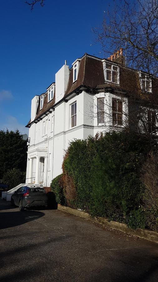 Apartment Lovely 2 Bedroom Flat Wifi Close To The *