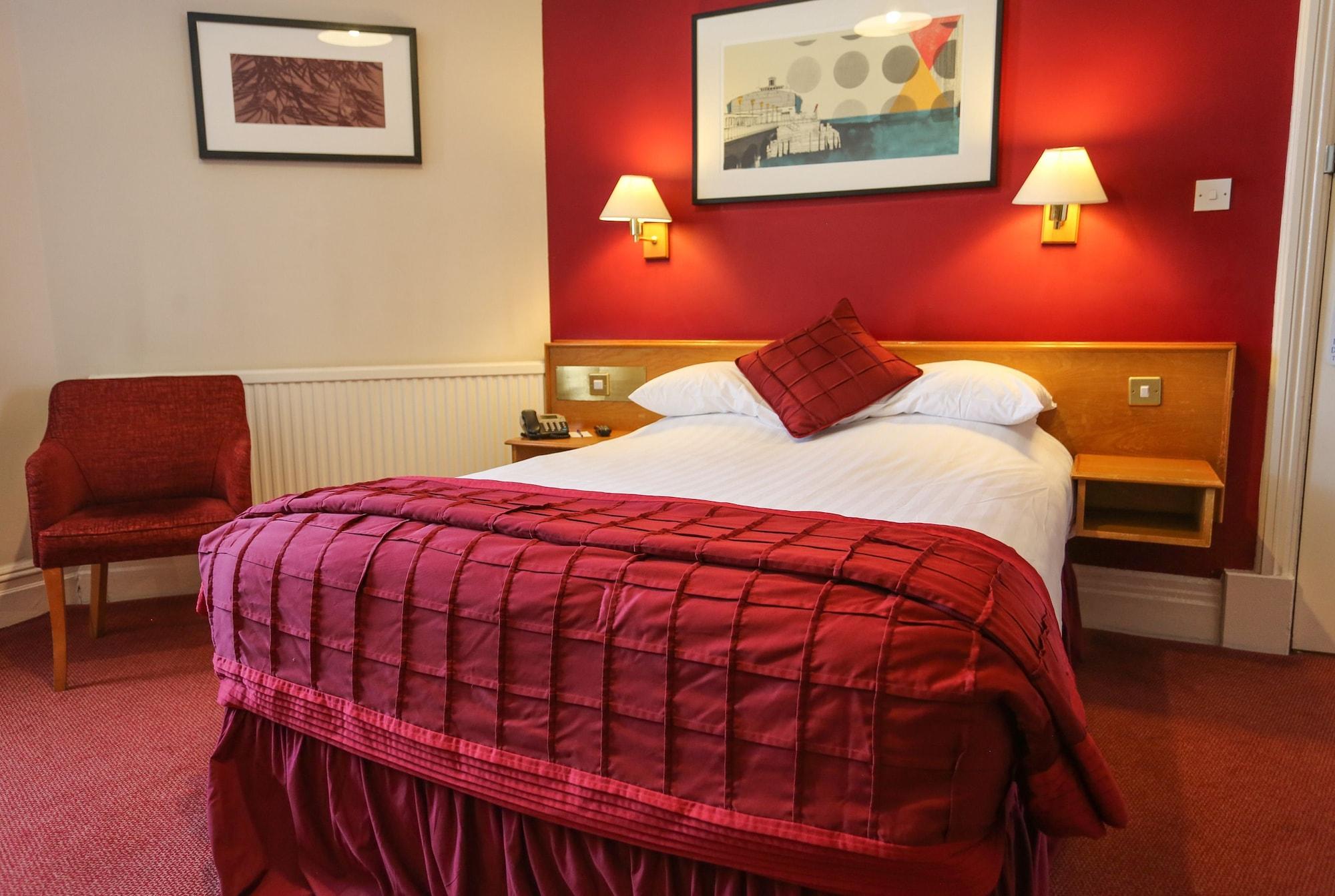 Royal Exeter Hotel 3*
