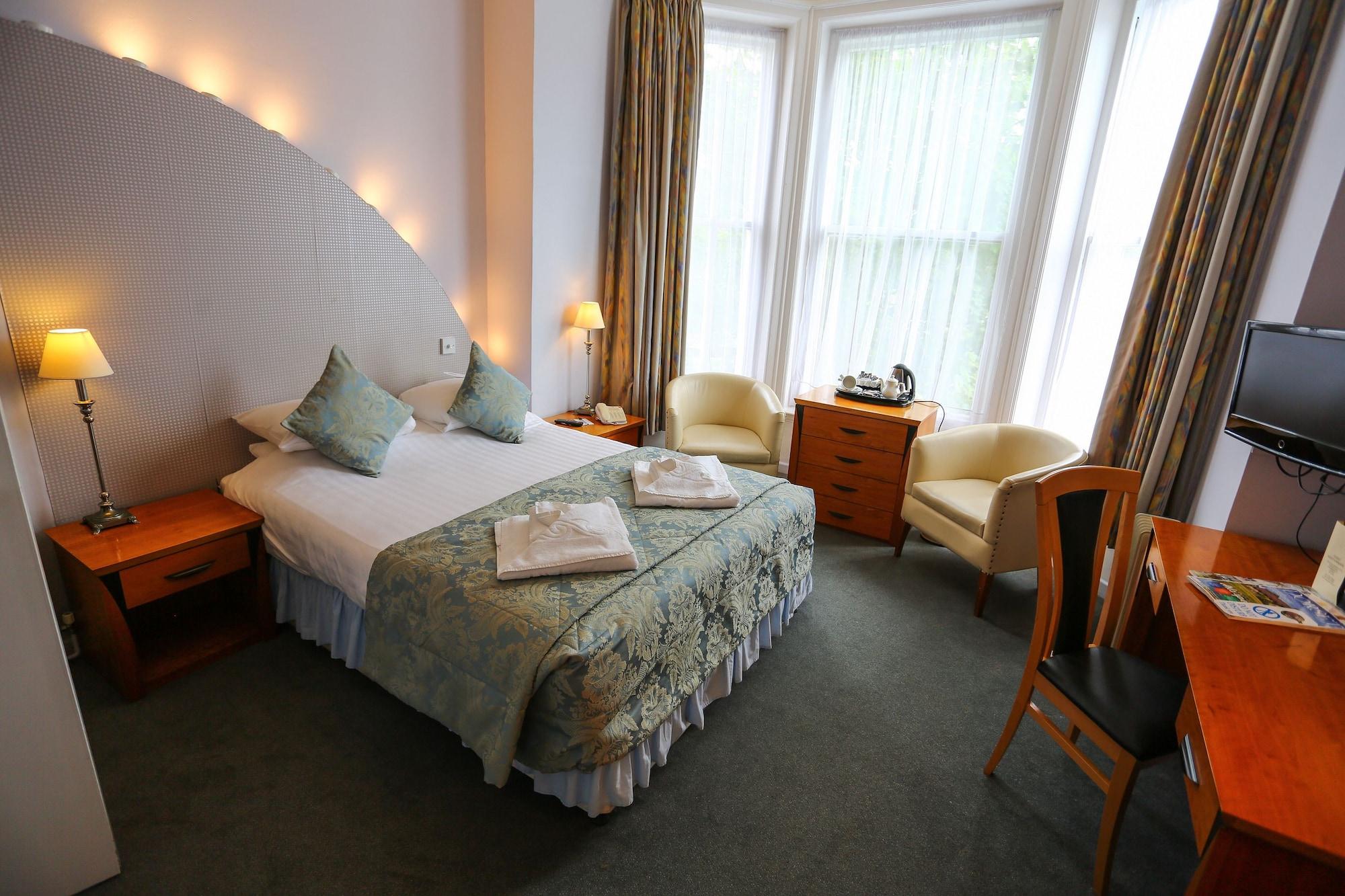 Royal Exeter Hotel