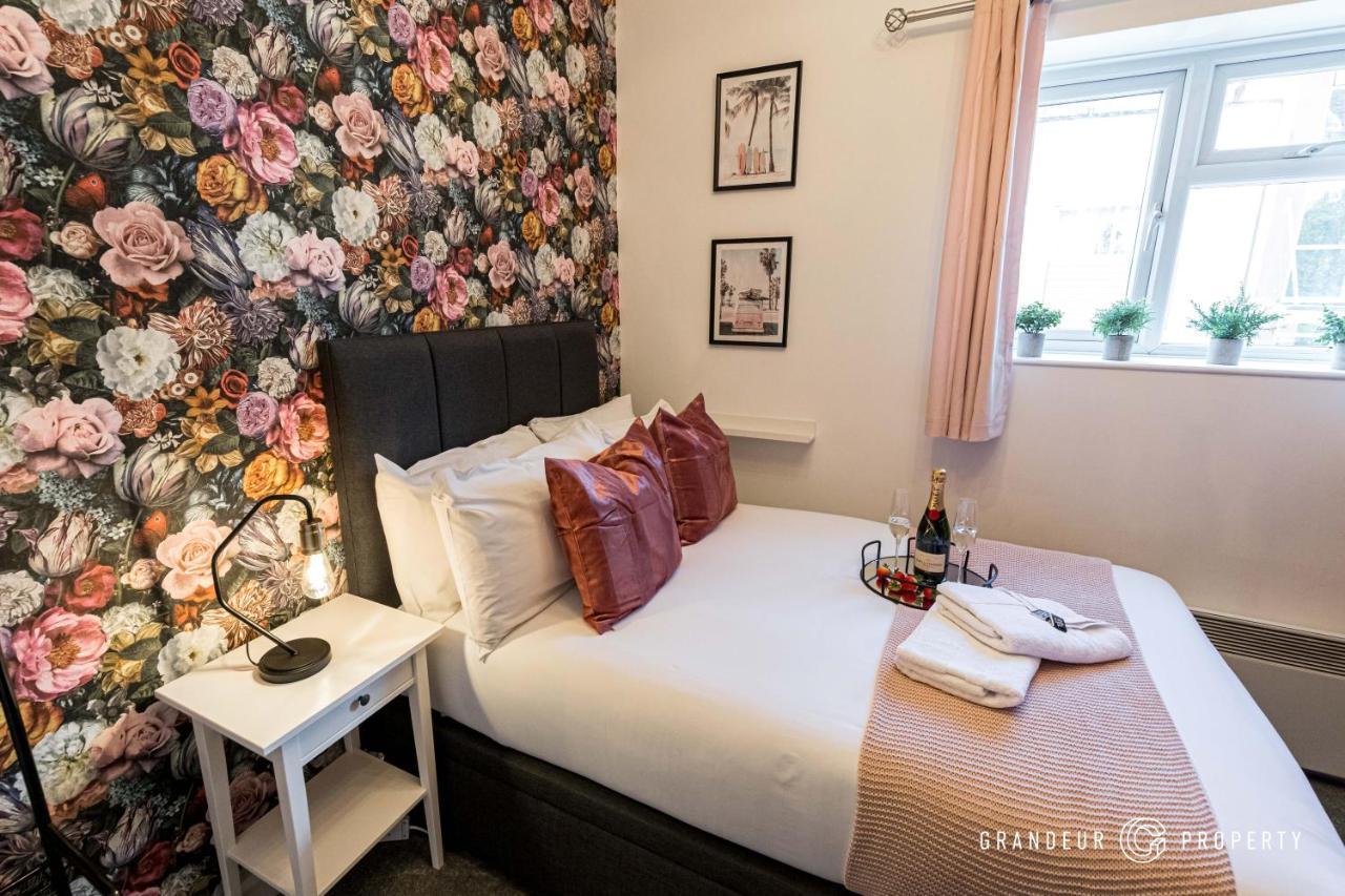 Apartment Lorne Park Landings By Grandeur *