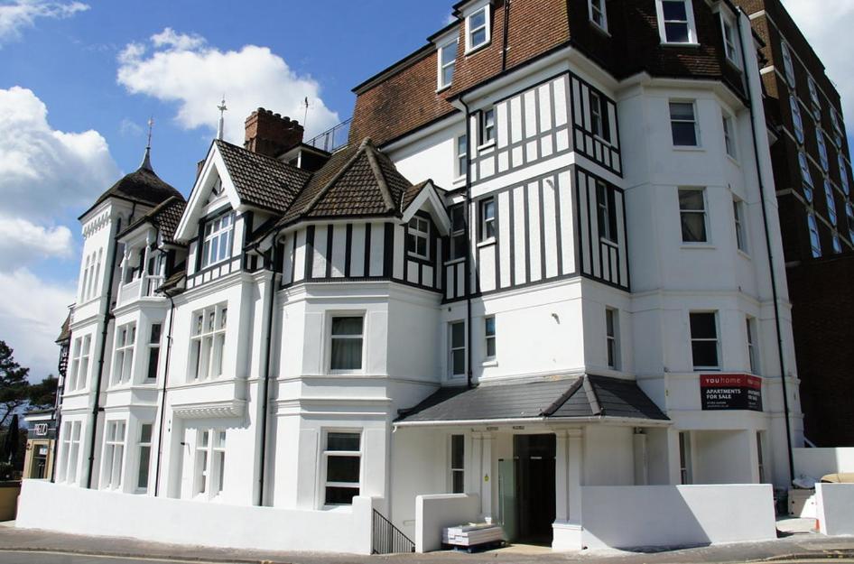 3 Minute Walk To Beach - Couldn't Be Much Closer To Sea Apartment *