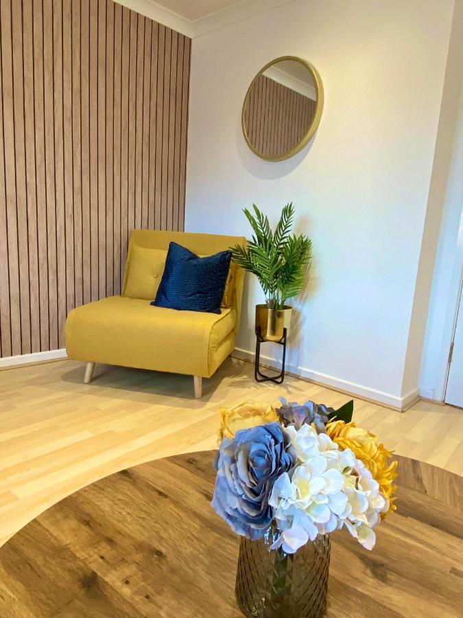 Central Four-storey Townhouse With Free Parking Holiday home *