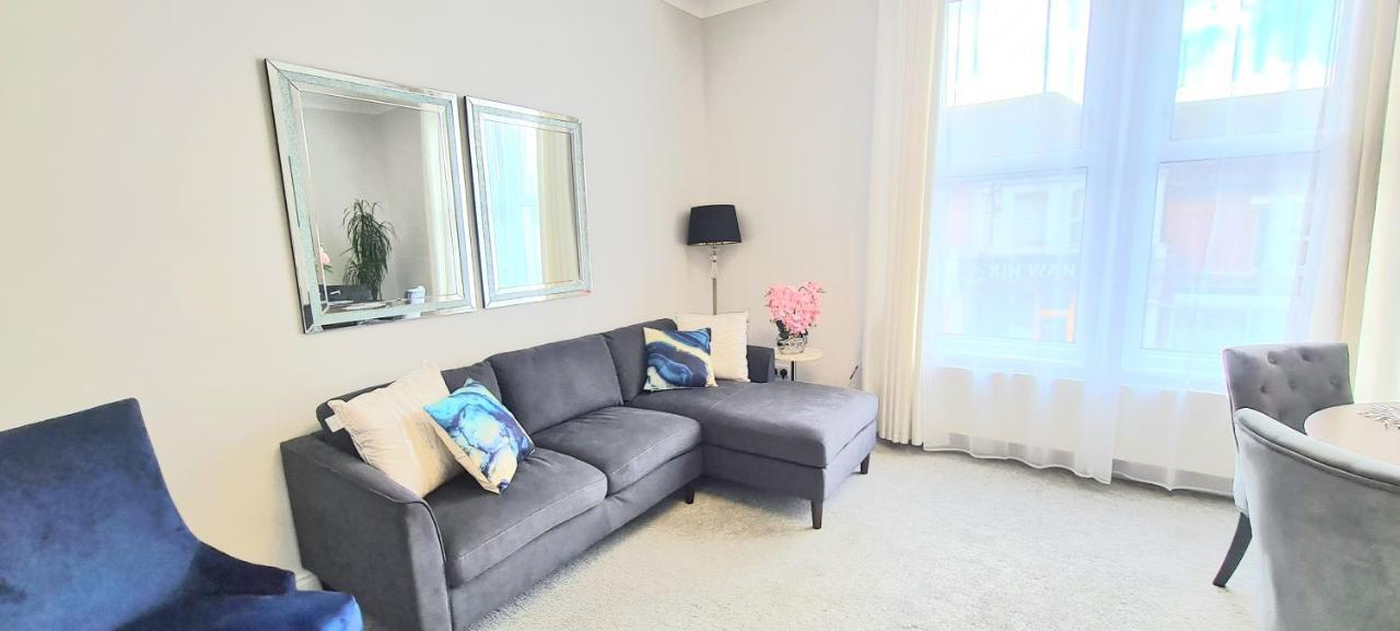 Apartment Spacious 3 Bed Flat Near The Sea With Parking *