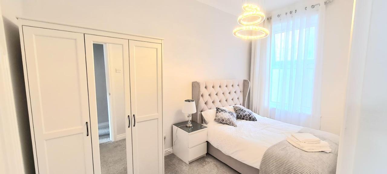 Apartment Spacious 3 Bed Flat Near The Sea With Parking Bournemouth